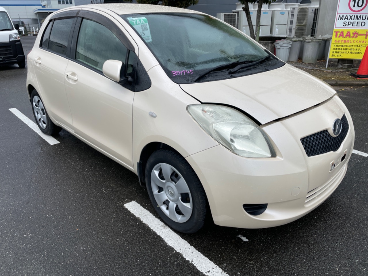 トヨタ ヴィッツ Ref:SP381945 1/16